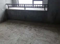 源汇区|绿地城一期3室2厅2卫出售