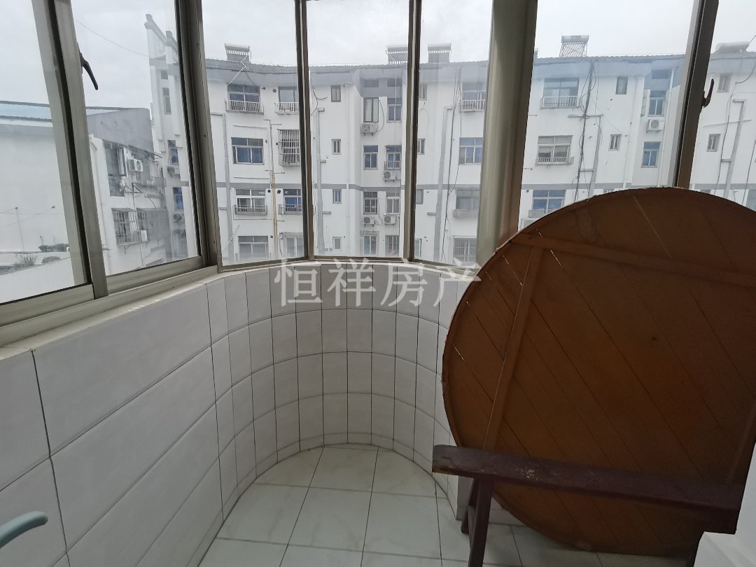 寿园,北街小学，四中，装修保养好，合适好谈8