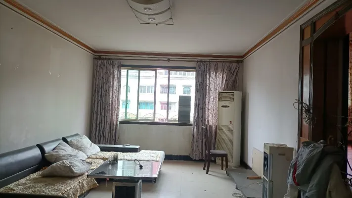 同济十九中临街交通便利配套齐全