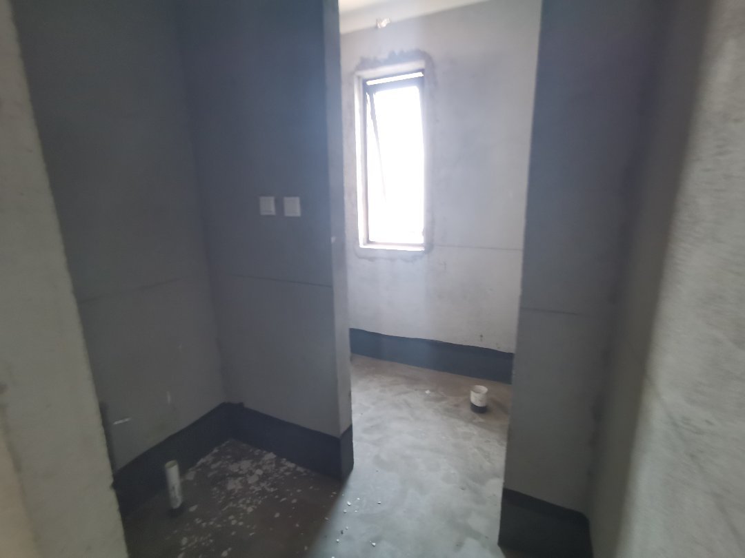 绿地城一期,绿地城毛坯大四房丹江路学校4