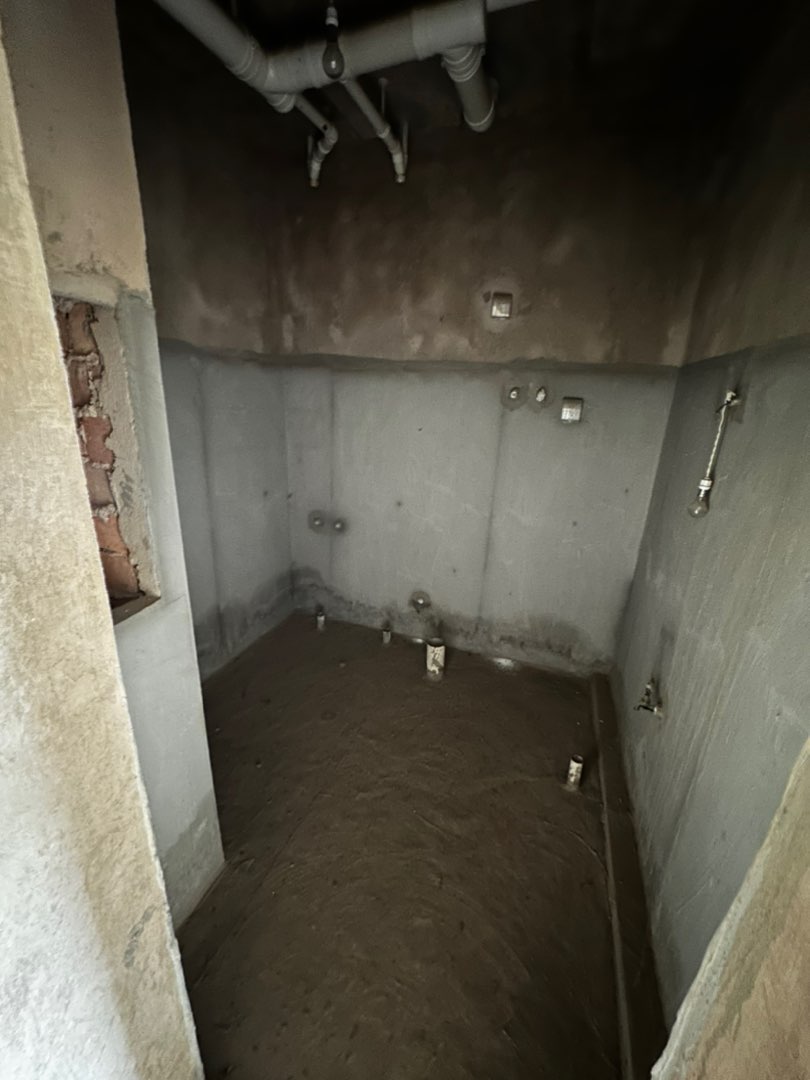 麒麟区东片区毛坯4室2厅2卫二手房出售9