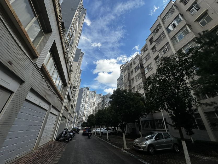 麒麟区东片区毛坯4室2厅2卫二手房出售17