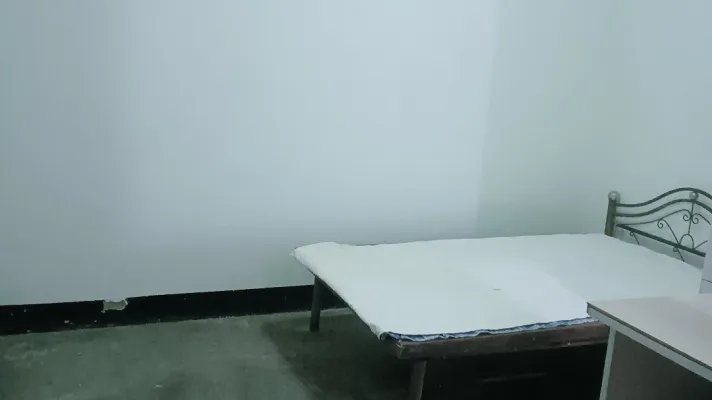 整栋出售，共三楼，每层都是两室一厅，位置佳离一小二小都近可租