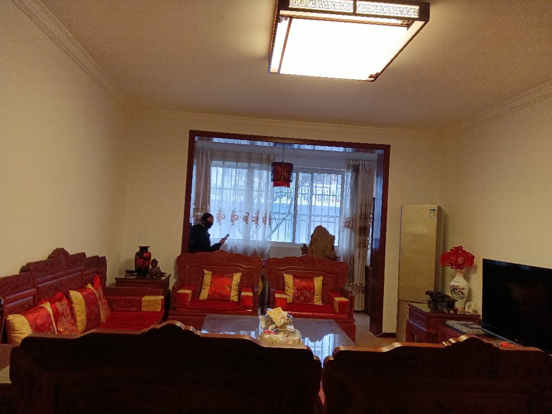 东江花园精装大平层 双学期房 业主真心卖-盛世锦华东江花园二手房价