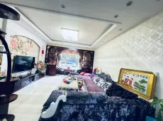 玉龙县|和业柏华3室2厅1卫出售