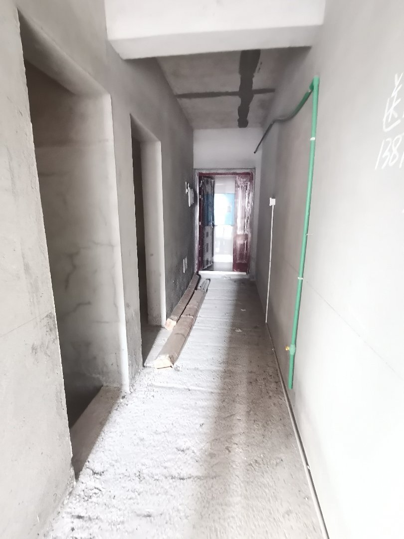 嘉丰广场,业主狂甩超超值,毛坯售8