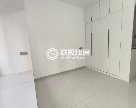 润月公园里3室2厅2卫精装