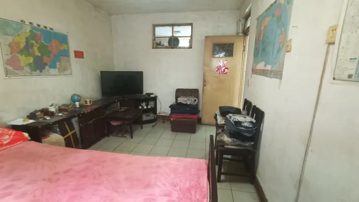 辛东一楼 76平 三室一厅 39万出售