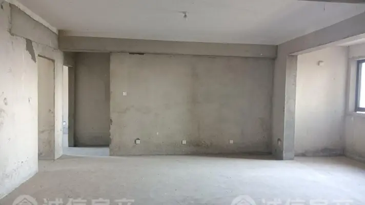边户南北通透，采光好，房产证办理好了