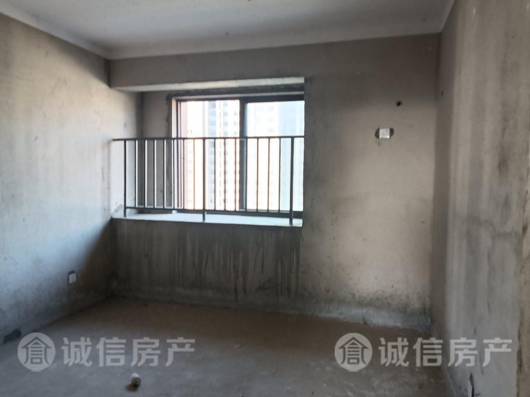 恒福新城,边户南北通透，采光好，房产证办理好了5