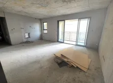 望城区|鸿海公园里4室2厅2卫出售