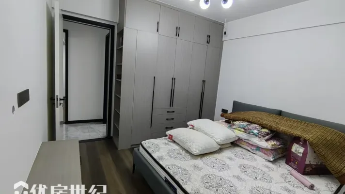 金域兰湾  ，自住装修出租