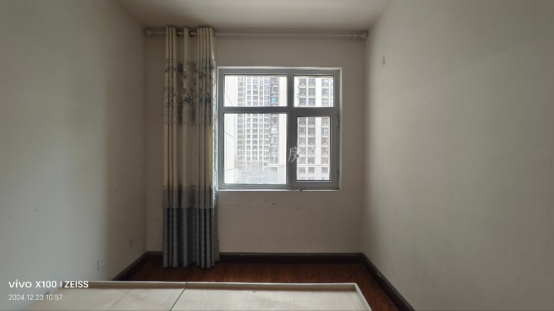 福台景园,福台景园三室两厅两卫，可按揭8
