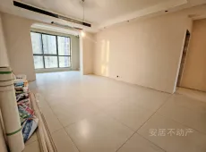山阳区|和兴东方名城4室2厅2卫出售