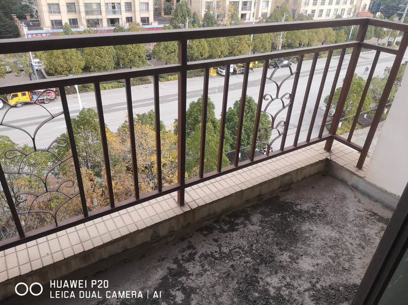 麒麟区北片区毛坯5室2厅2卫二手房出售10