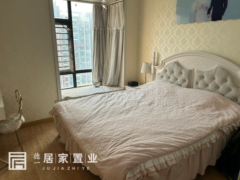 御景豪庭,性价比王，视野超好，御景豪庭精装两房诚心出售5