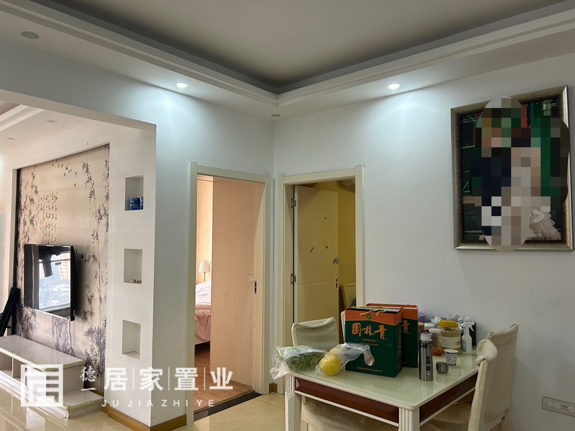 御景豪庭,性价比王，视野超好，御景豪庭精装两房诚心出售9