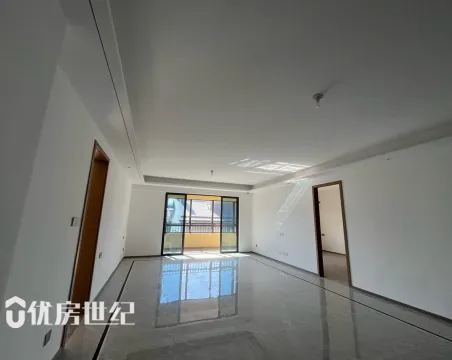 大东海翡翠湖4室2厅3卫精装