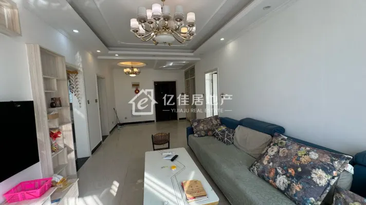 二高旁 瓷都文化园 精装小三室 三开间朝南