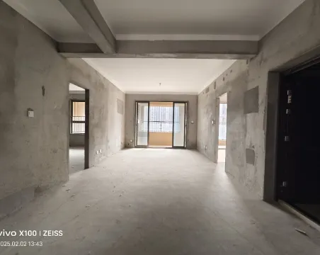 东湖世纪城七区3室2厅2卫毛坯