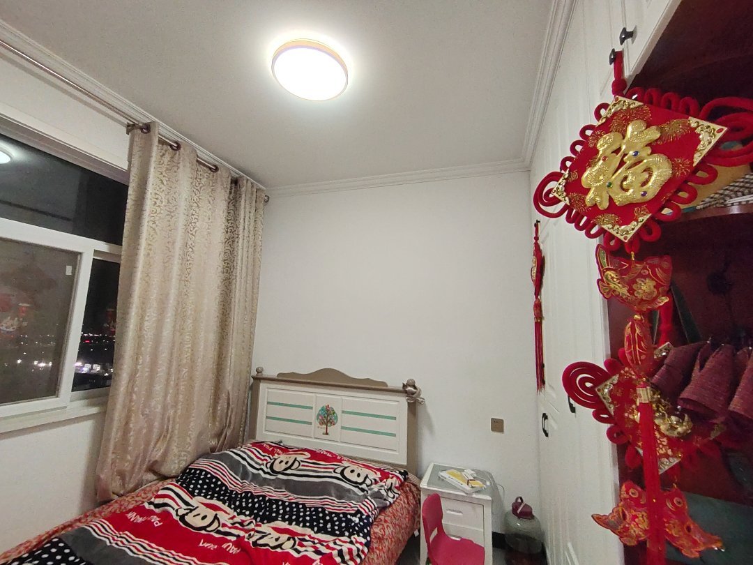 金色龙湾二期,金色龙湾二期精装三房 采光好3
