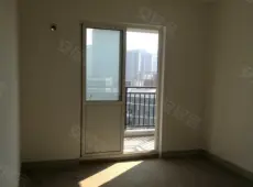 东沙花园 权限毛坯 小二房 诚意出售