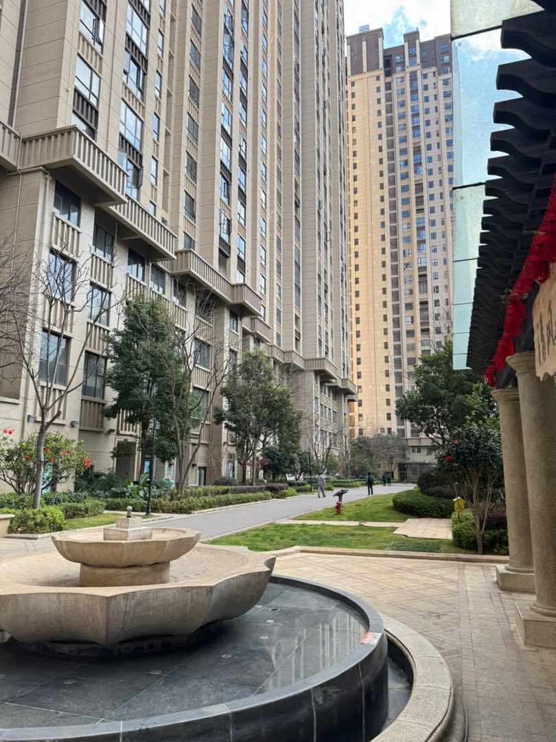 麒麟区南片区毛坯3室2厅2卫二手房出售13