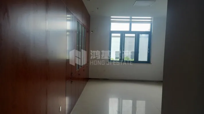 火炬大街地铁口3298.97㎡精装即租即用