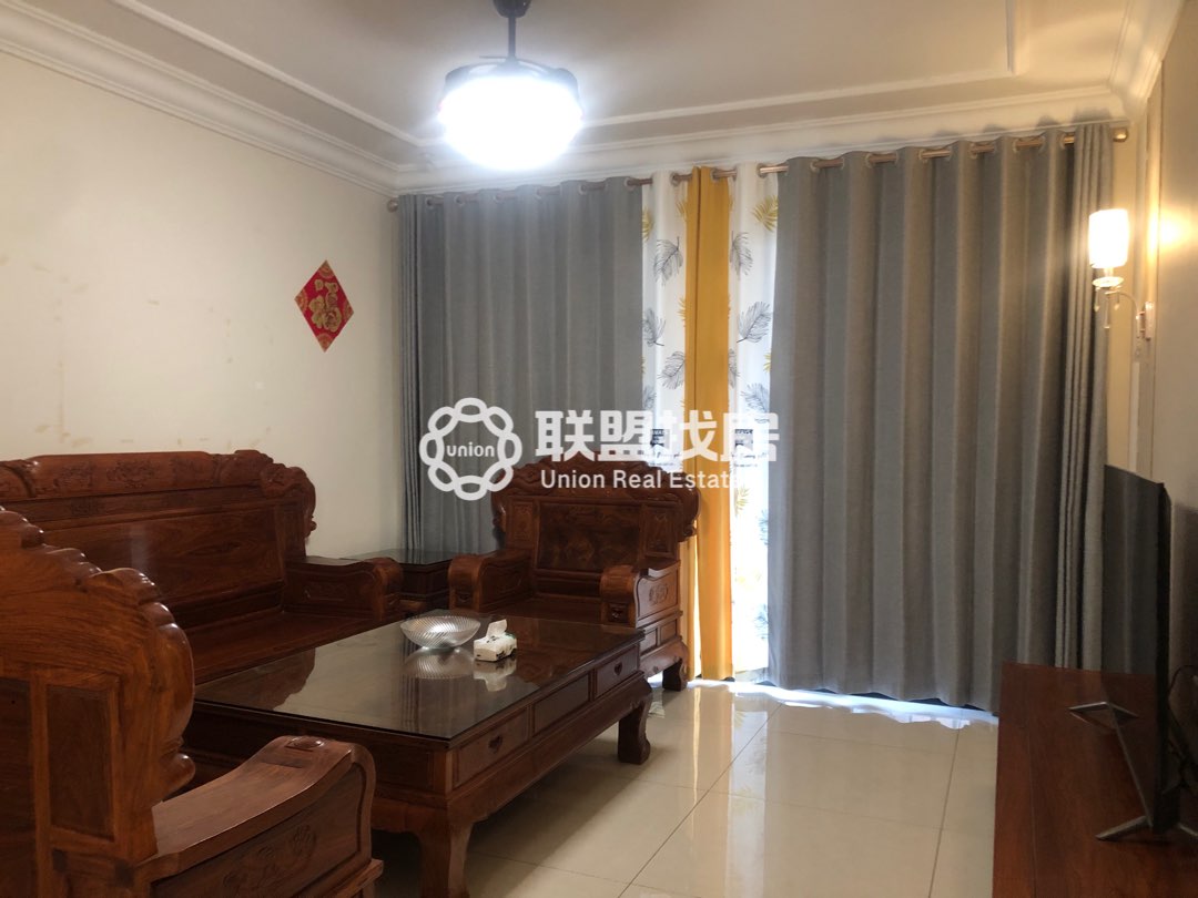 喜欢中式风格的朋友赶紧了，恒大3房2厅2卫，配齐出租1800-贵港恒大城二手房价
