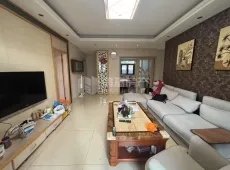 东湖区|中大青山湖花园3室2厅2卫出售