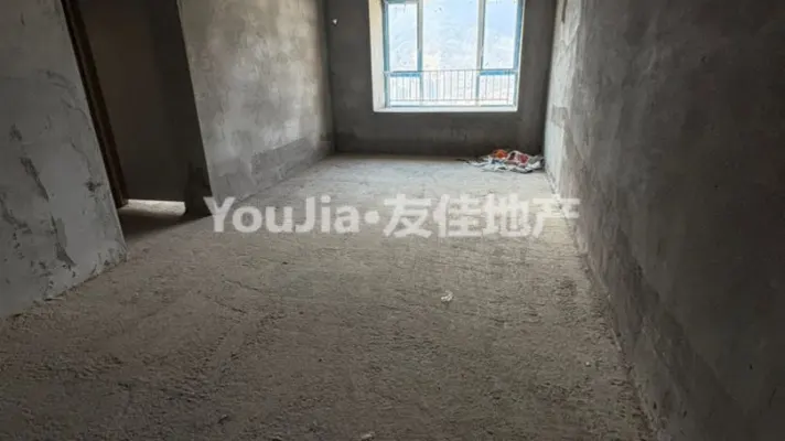 17655观山水三房两厅一卫出售，视野开阔