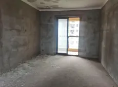 沙市区|绿地海外滩3室2厅2卫出售