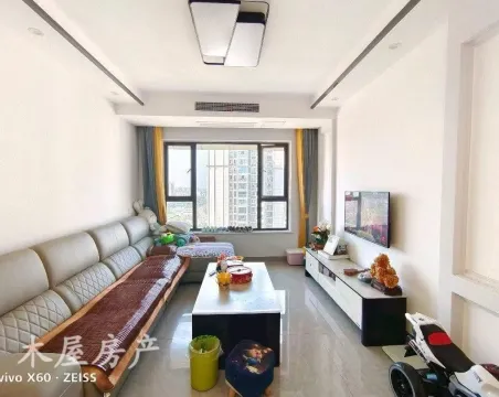 远达南湖领御三期3室2厅1卫精装