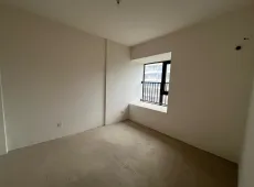 旌阳区|绿地新里城3室2厅2卫出售