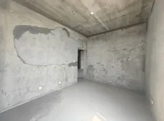 高区|仁泰旅游度假花园4室2厅2卫出售