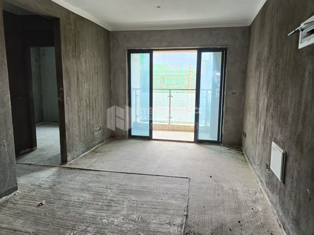 1. 户型好 2.出门就是地铁口 3.小区停车位充-桃欣雅苑二手房价