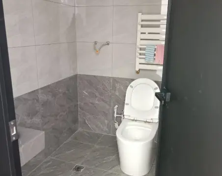 龙栖湾3室2厅1卫精装