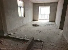叶县|沿河花园2室2厅1卫出售