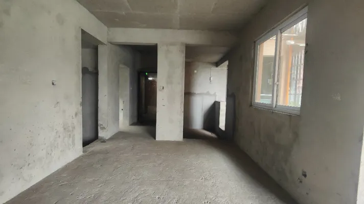 水映金沙，大型社区，阳光充足，