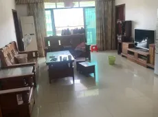 清新区|新雅苑4室2厅2卫出售