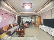 高州市|南关片区4室2厅2卫出售