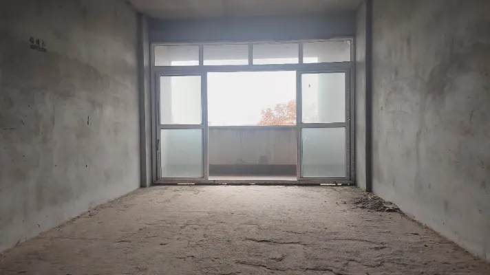 紧邻地铁,华茂阳光城房主急售