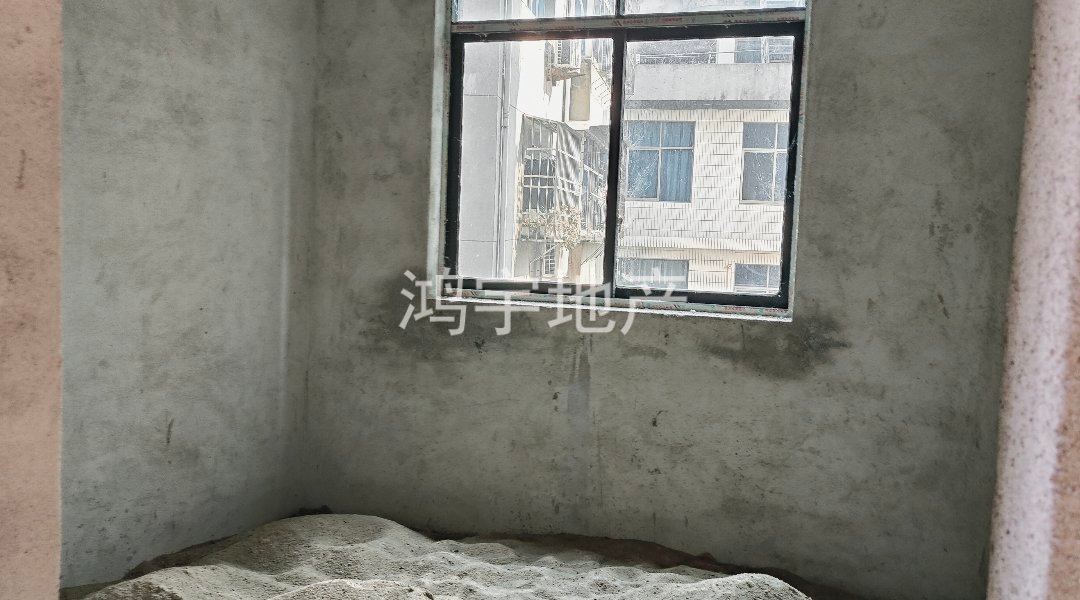 城市广场,城市广场，黄金楼层毛坯 ，三房可改四房，边户型采光极好。2