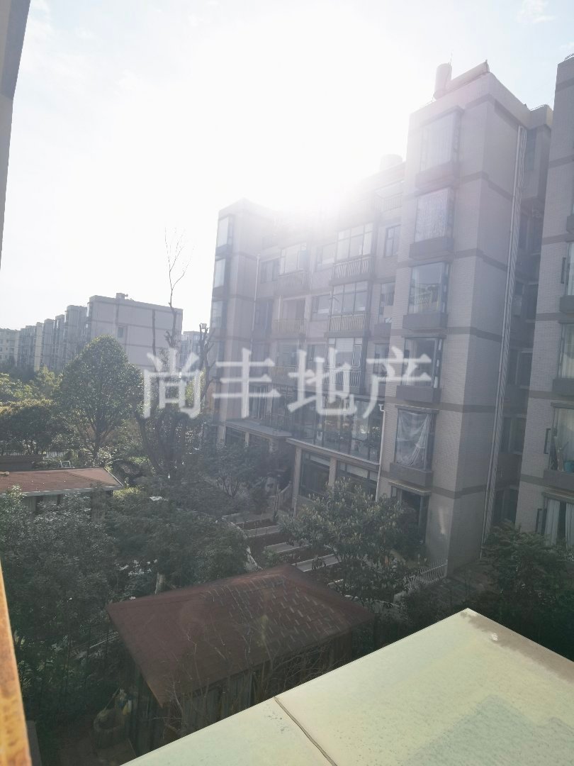阳光花园御园,阳光御园3楼142㎡ 带超大可使用露台，退台洋房9