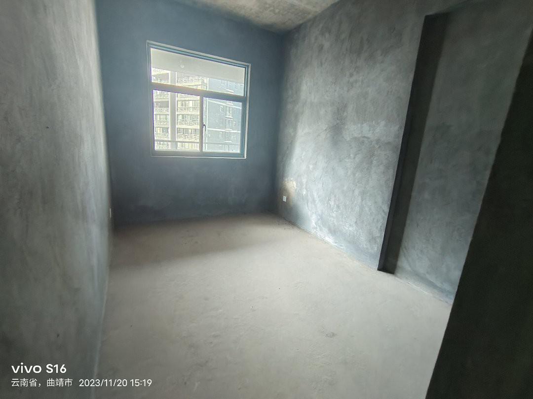 麒麟区北片区毛坯3室2厅2卫二手房出售8