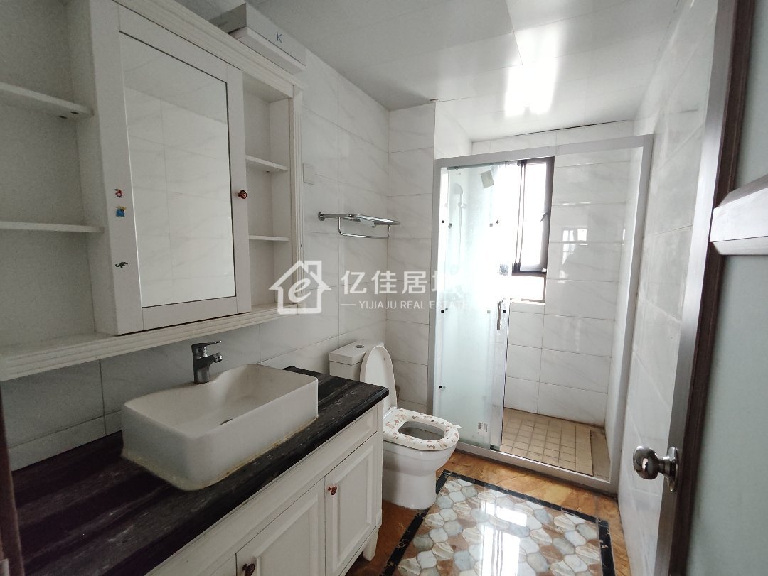 汝州市汝州市精装4室2厅2卫二手房出售9