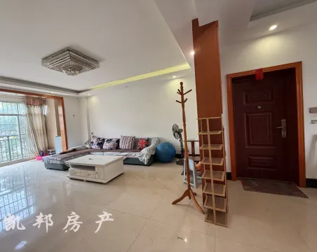 欧艺一期4室2厅2卫朝东南普通