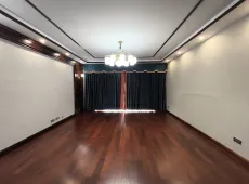 安定区|览山国际4室2厅2卫出售