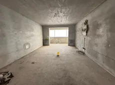 城区|广电小区4室2厅2卫出售|买房租房佣金全返