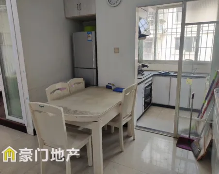 金福山庄3室2厅2卫普通